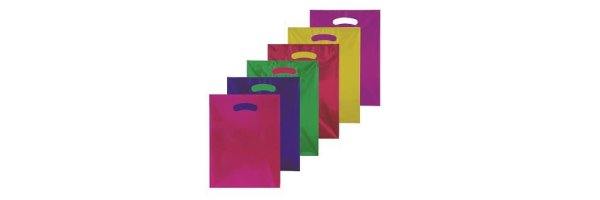 Farbige Plastiktaschen mit Griffloch